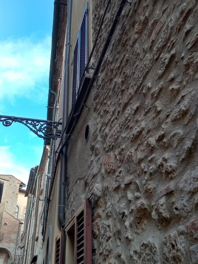 Appartamento Il Mandorlo Nel Centro Di فولتيرا المظهر الخارجي الصورة